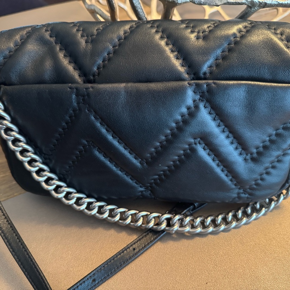 Marc Jacobs Black Quilted Crossbody Bag with Silver Chain - Picture 9 of 13